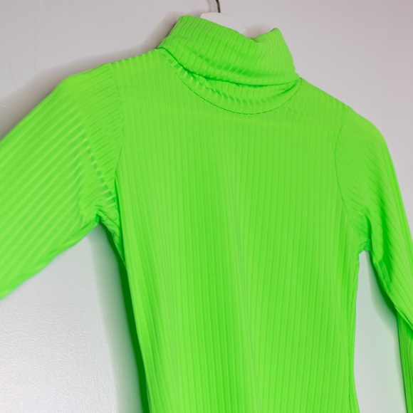 PrettyLittleThing Ribbed Roll Neck Top - US8 - Picture 2 of 5